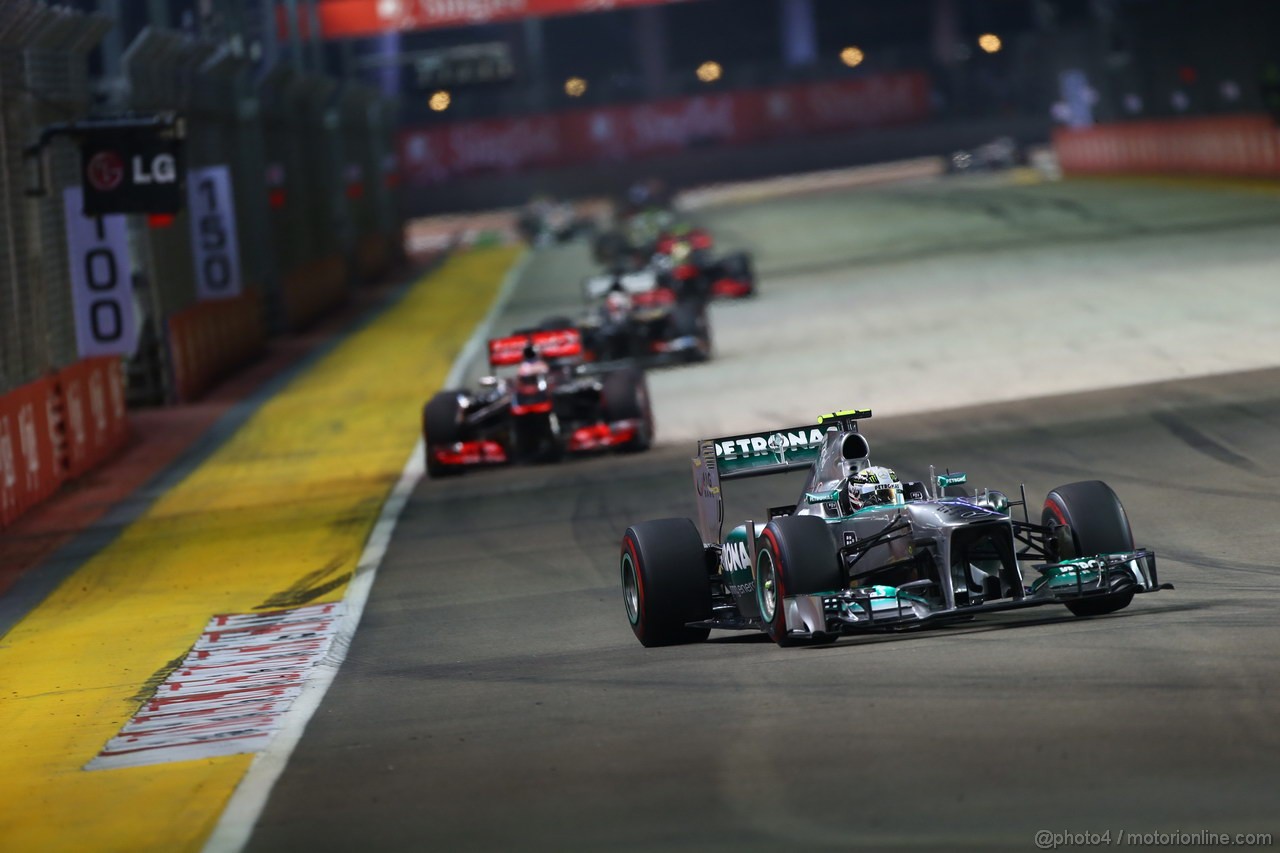 GP SINGAPORE, 22.09.2013- Gara, Lewis Hamilton (GBR) Mercedes AMG F1 W04