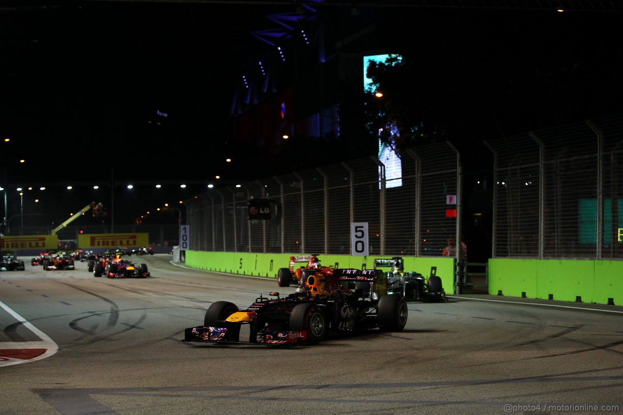 GP SINGAPORE, 22.09.2013- Gara, Sebastian Vettel (GER) Red Bull Racing RB9