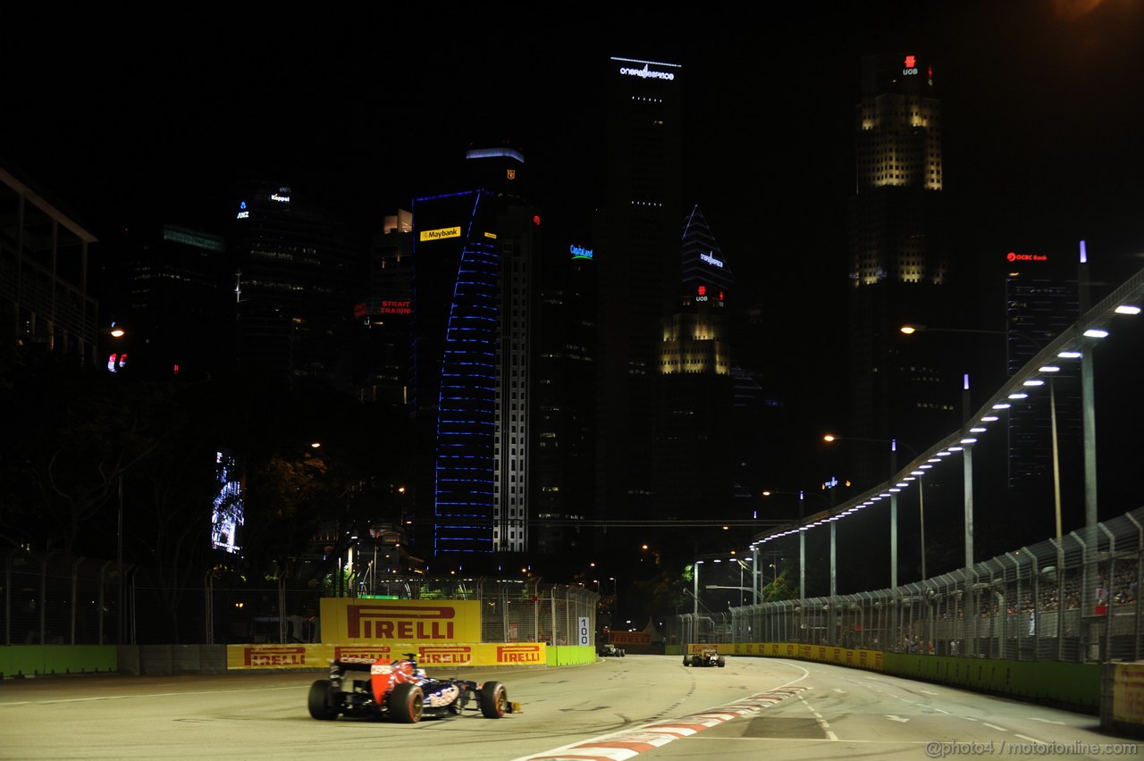 GP SINGAPORE, 22.09.2013- Gara,  Daniel Ricciardo (AUS) Scuderia Toro Rosso STR8