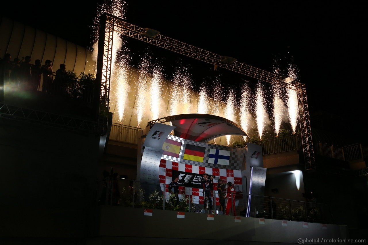 GP SINGAPORE, 22.09.2013- Podium, winner Sebastian Vettel (GER) Red Bull Racing RB9, 2nd Fernando Alonso (ESP) Ferrari F138, 3rd Kimi Raikkonen (FIN) Lotus F1 Team E21