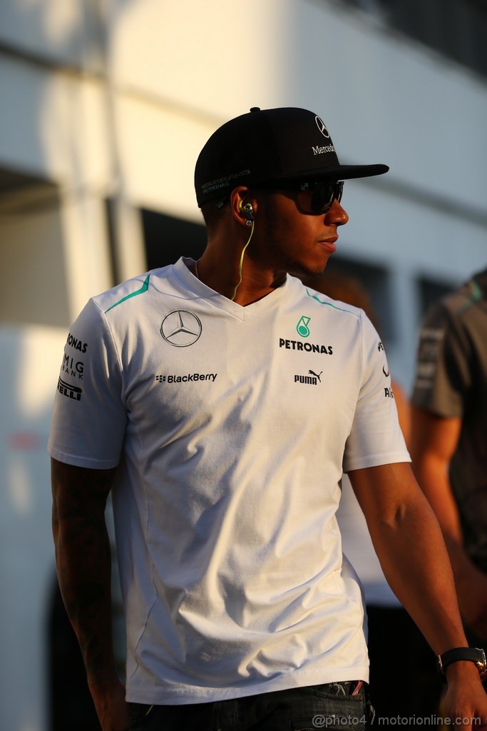 GP SINGAPORE, 22.09.2013-  Lewis Hamilton (GBR) Mercedes AMG F1 W04