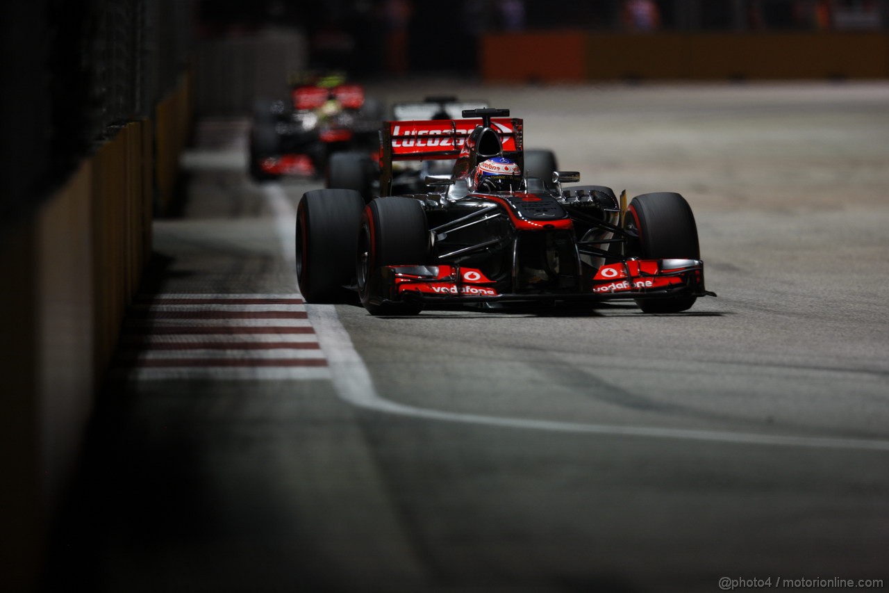 GP SINGAPORE, 22.09.2013- Gara,  Jenson Button (GBR) McLaren Mercedes MP4-28