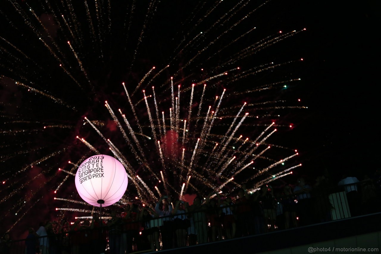 GP SINGAPORE, 22.09.2013- Fireworks