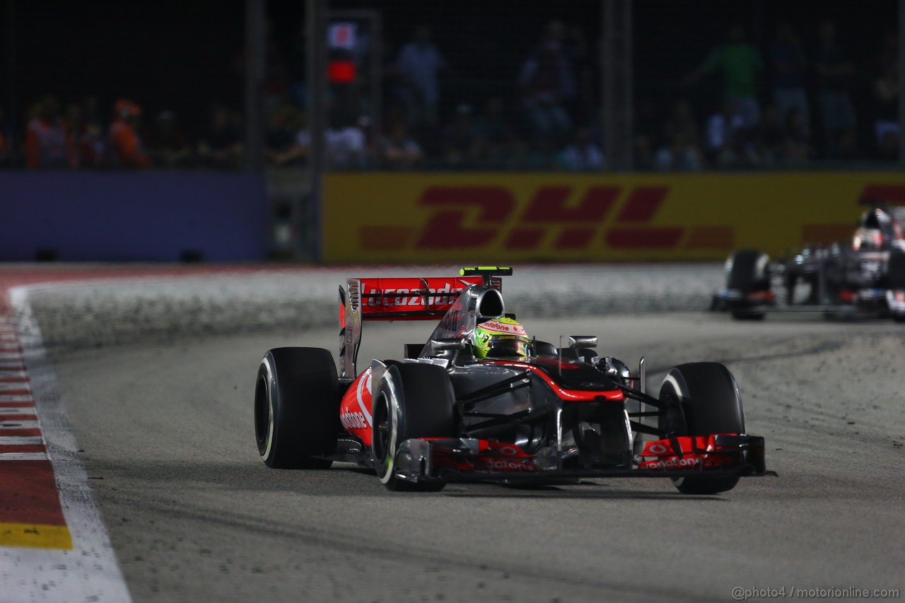 GP SINGAPORE, 22.09.2013- Gara,  Sergio Perez (MEX) McLaren MP4-28