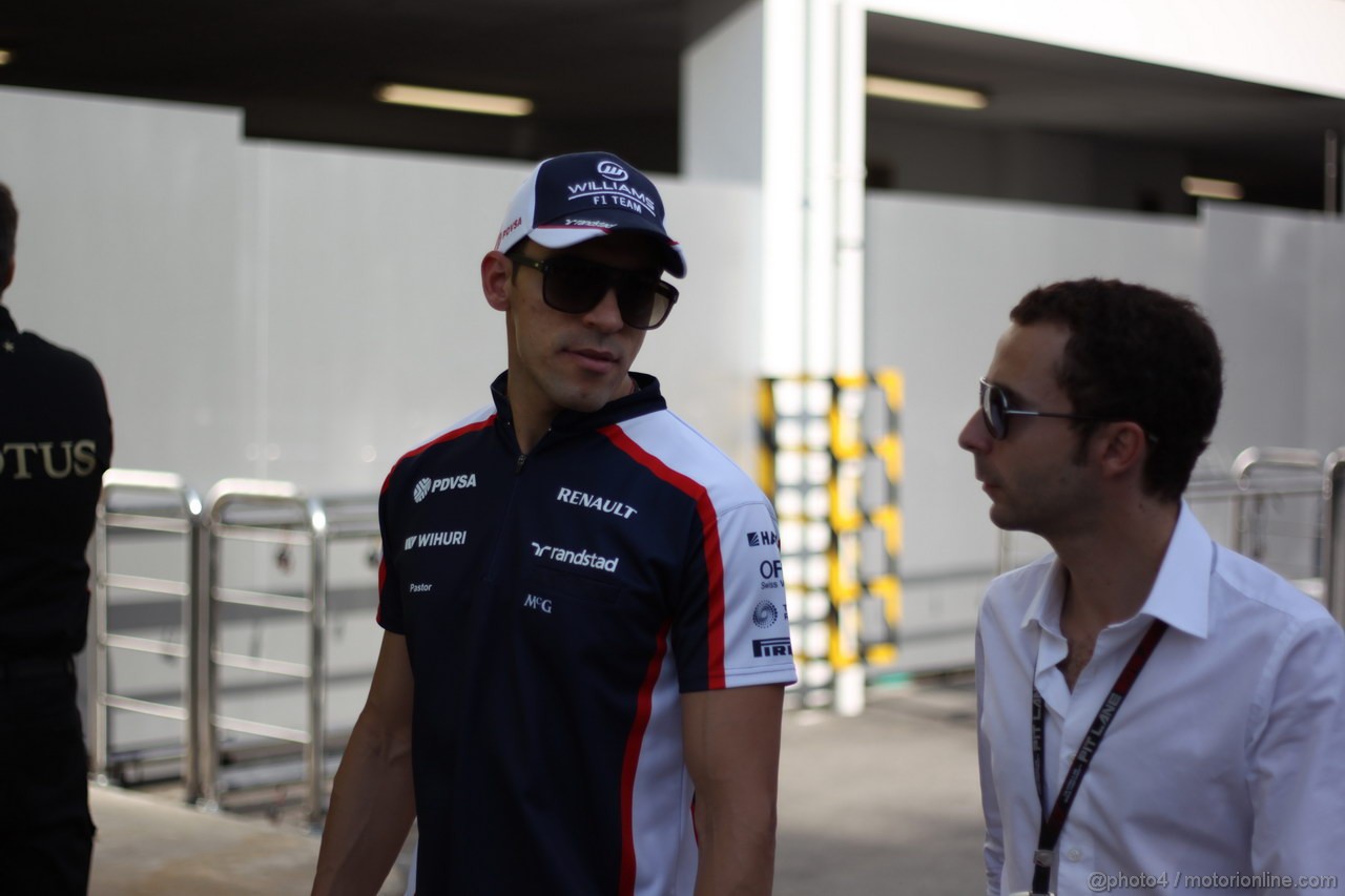 GP SINGAPORE, 22.09.2013- Pastor Maldonado (VEN) Williams F1 Team FW35 e Nicholas Todt (FRA)