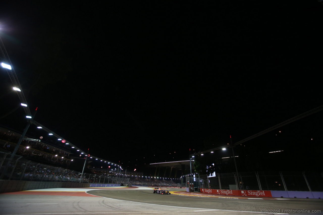 GP SINGAPORE, 22.09.2013- Gara,  Sebastian Vettel (GER) Red Bull Racing RB9