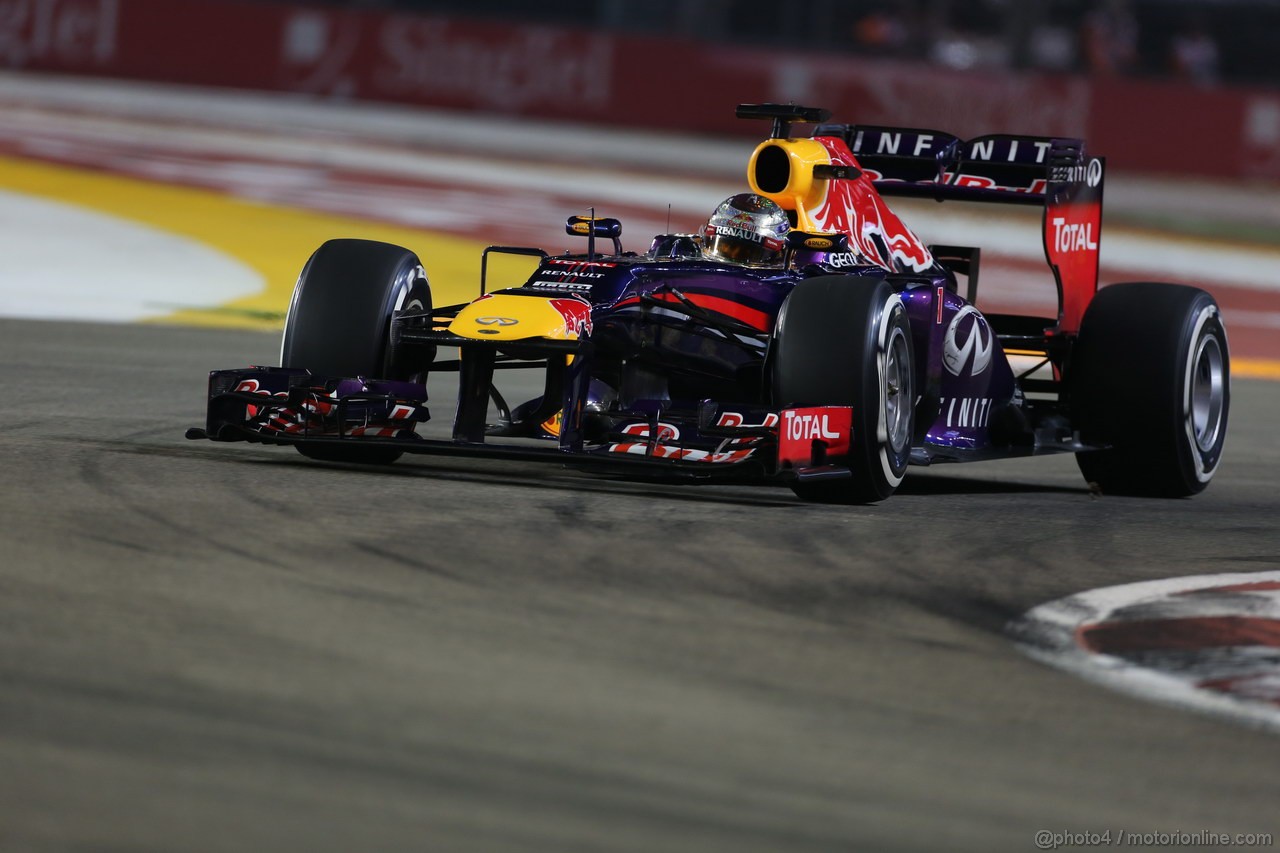 GP SINGAPORE, 22.09.2013- Gara,  Sebastian Vettel (GER) Red Bull Racing RB9