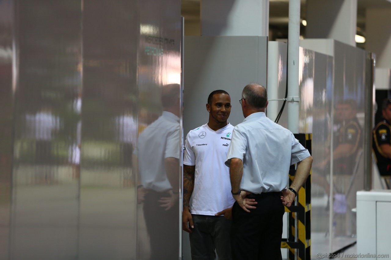 GP SINGAPORE, 19.09.2013- Lewis Hamilton (GBR) Mercedes AMG F1 W04