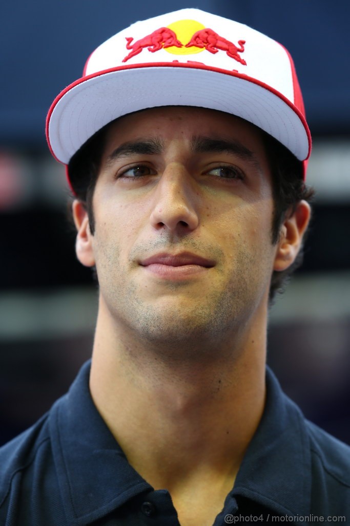 GP SINGAPORE, 19.09.2013- Daniel Ricciardo (AUS) Scuderia Toro Rosso STR8