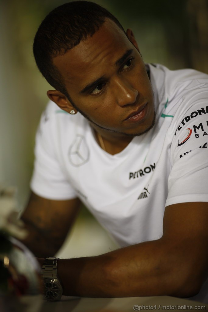 GP SINGAPORE, 19.09.2013- Lewis Hamilton (GBR) Mercedes AMG F1 W04