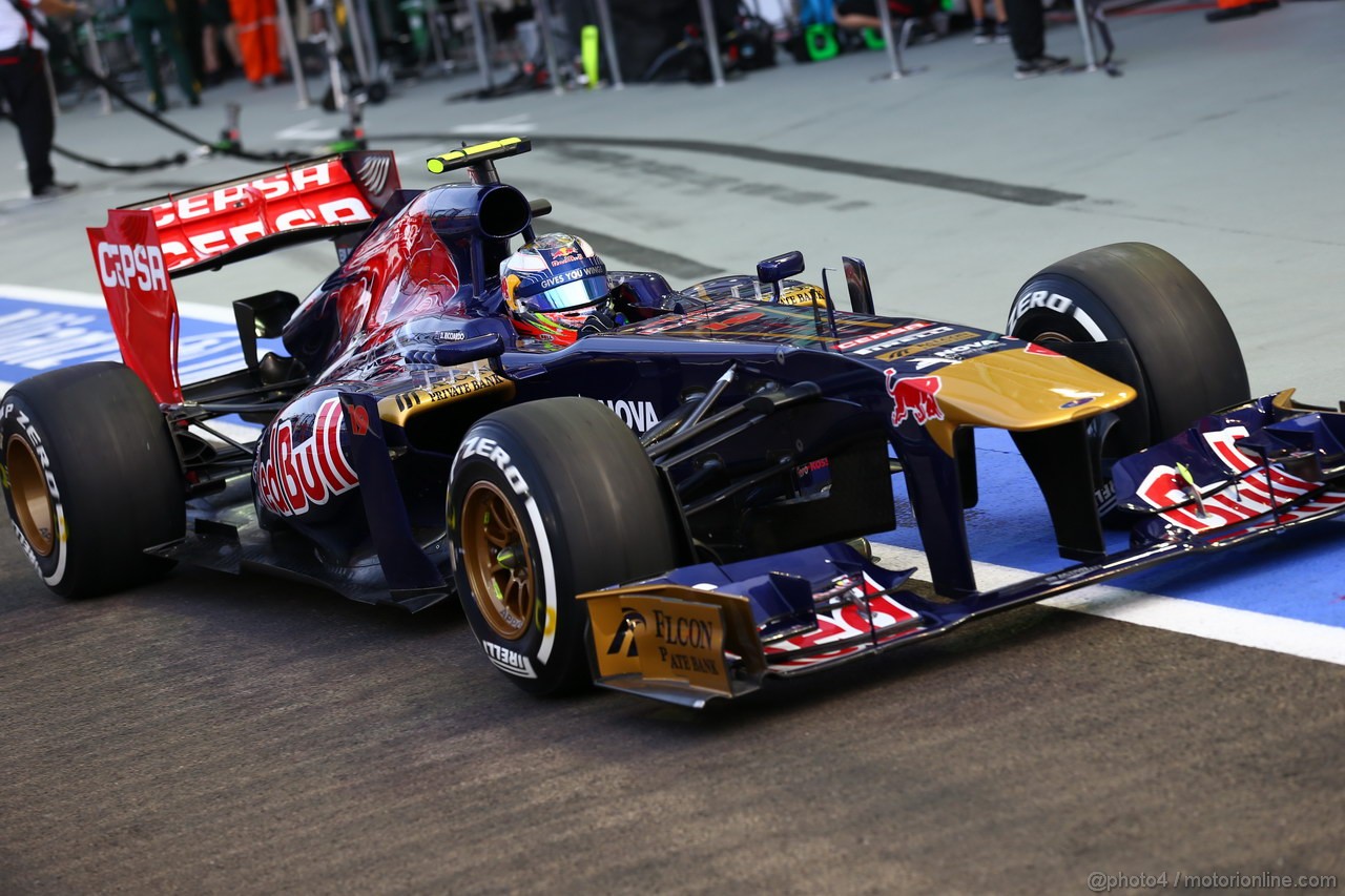 GP SINGAPORE, 21.09.2013- Free practice 3, Daniel Ricciardo (AUS) Scuderia Toro Rosso STR8