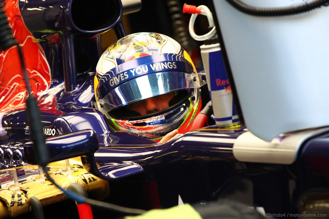 GP SINGAPORE, 21.09.2013- Free practice 3, Daniel Ricciardo (AUS) Scuderia Toro Rosso STR8