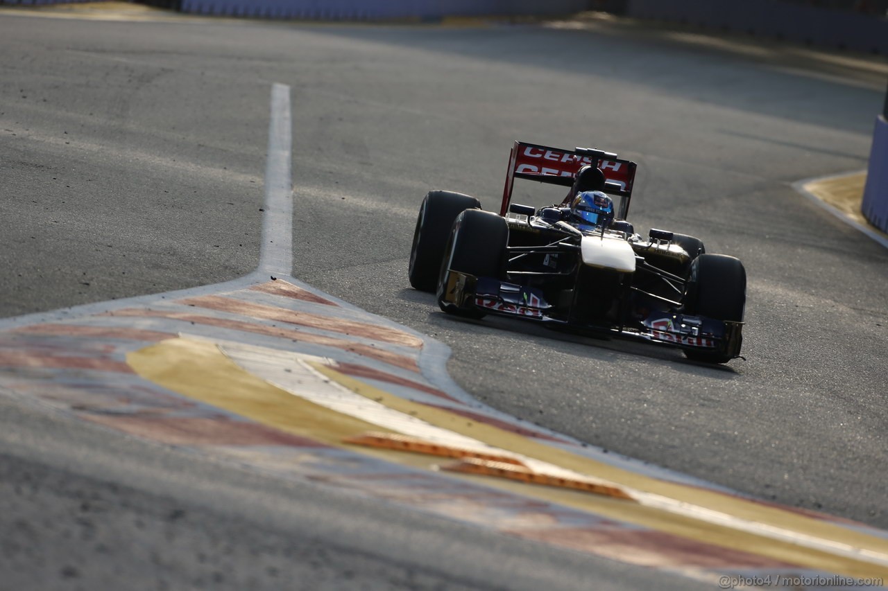GP SINGAPORE, 21.09.2013- Free practice 3, Jean-Eric Vergne (FRA) Scuderia Toro Rosso STR8
