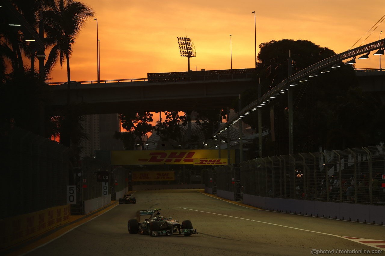 GP SINGAPORE, 21.09.2013- Free practice 3, Lewis Hamilton (GBR) Mercedes AMG F1 W04
