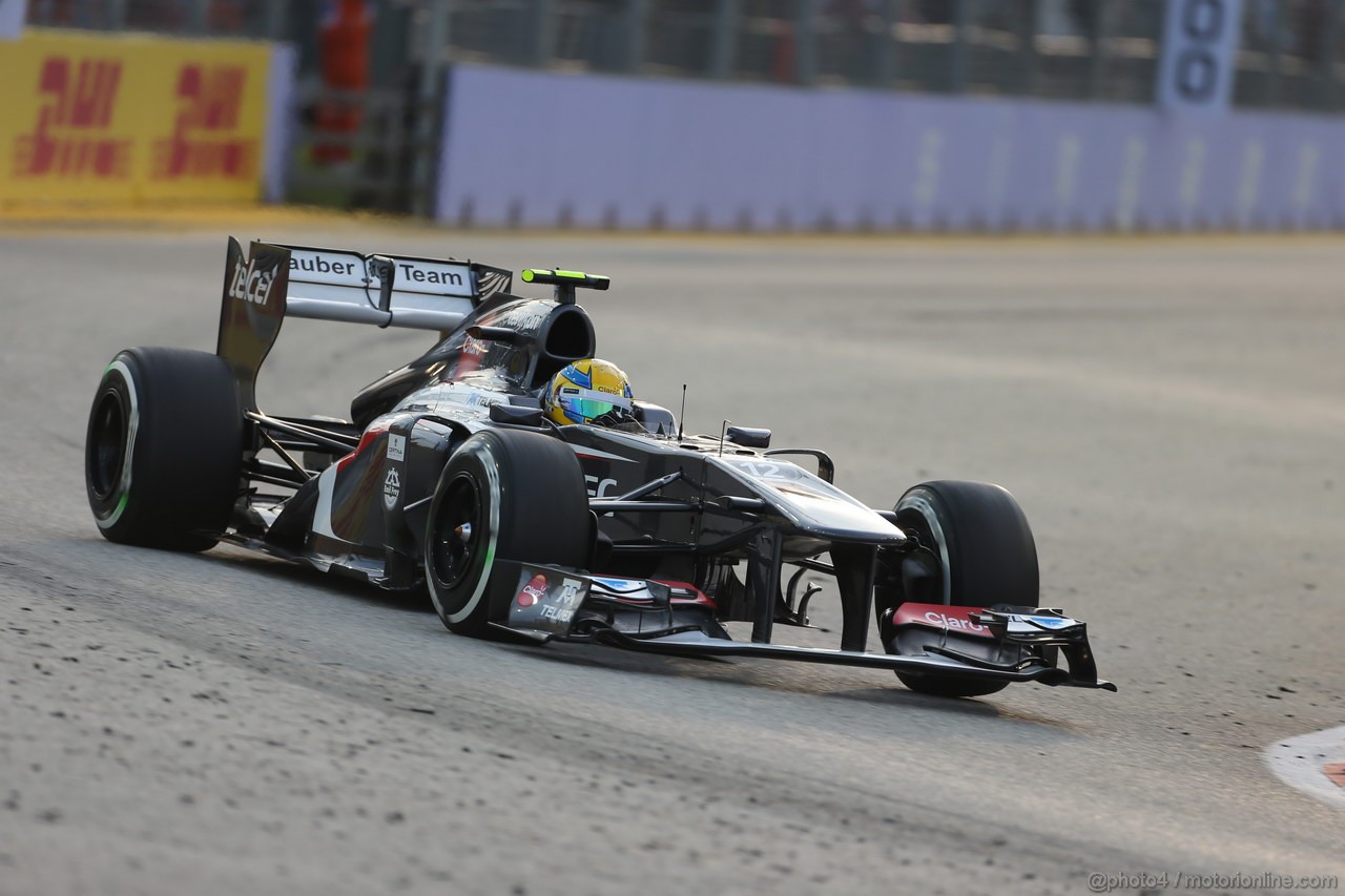 GP SINGAPORE, 21.09.2013- Free practice 3, Esteban Gutierrez (MEX), Sauber F1 Team C32