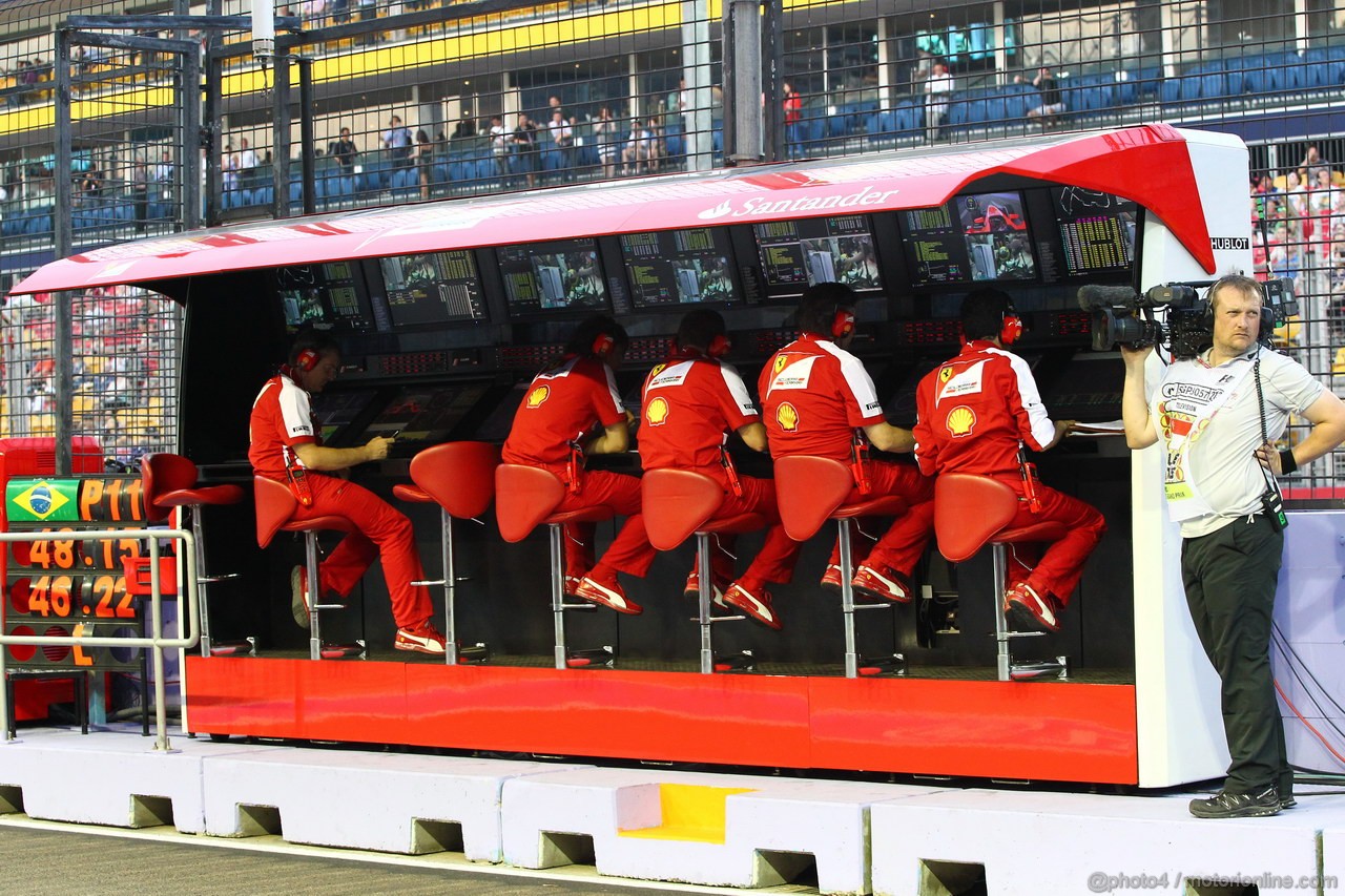 GP SINGAPORE, 21.09.2013- Free practice 3, Ferrari Pitwall