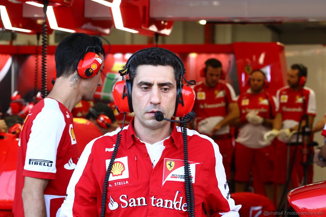 GP SINGAPORE, 21.09.2013- Andrea Stella (ITA) Ferrari race Engineer