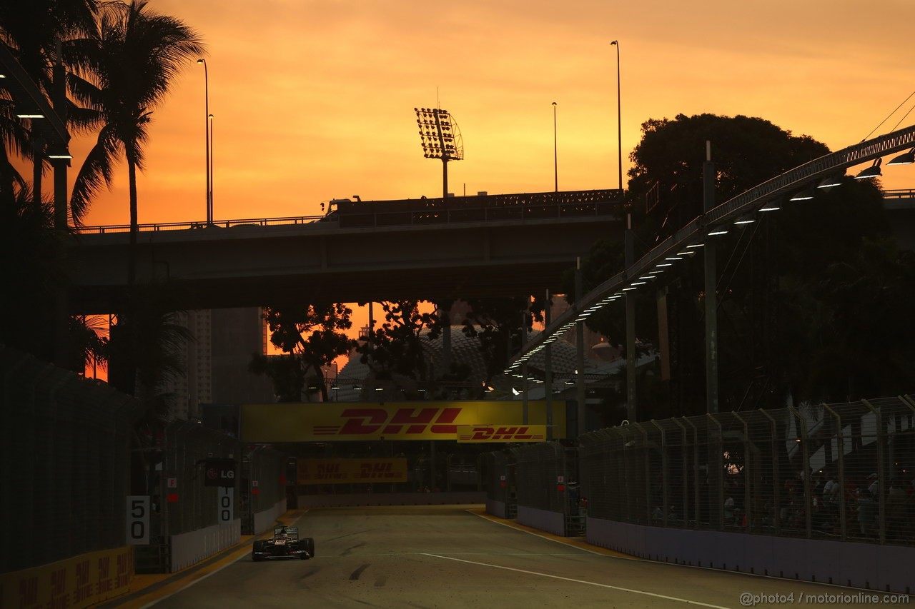 GP SINGAPORE, 21.09.2013- Free practice 3, Nico Hulkenberg (GER) Sauber F1 Team C32