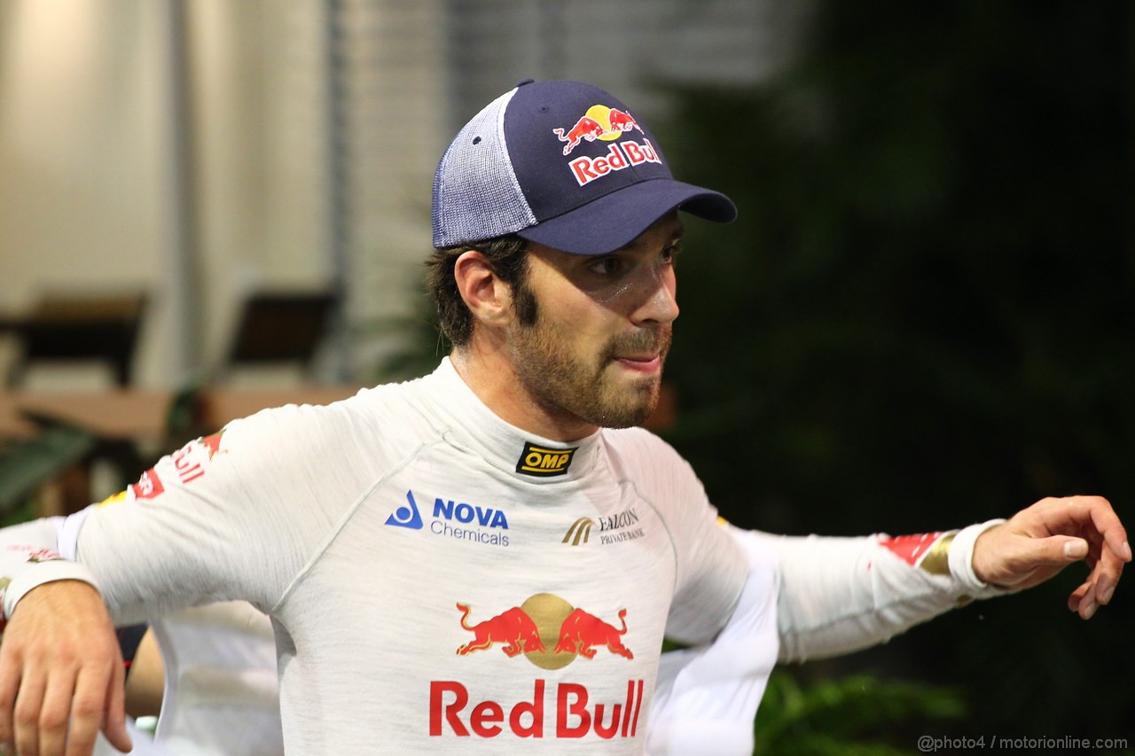 GP SINGAPORE, 21.09.2013- Qualifiche, Jean-Eric Vergne (FRA) Scuderia Toro Rosso STR8