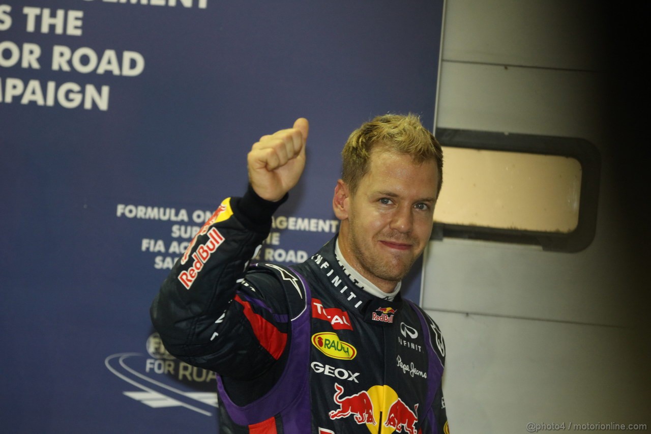 GP SINGAPORE, 21.09.2013- Qualifiche, pole Sebastian Vettel (GER) Red Bull Racing RB9