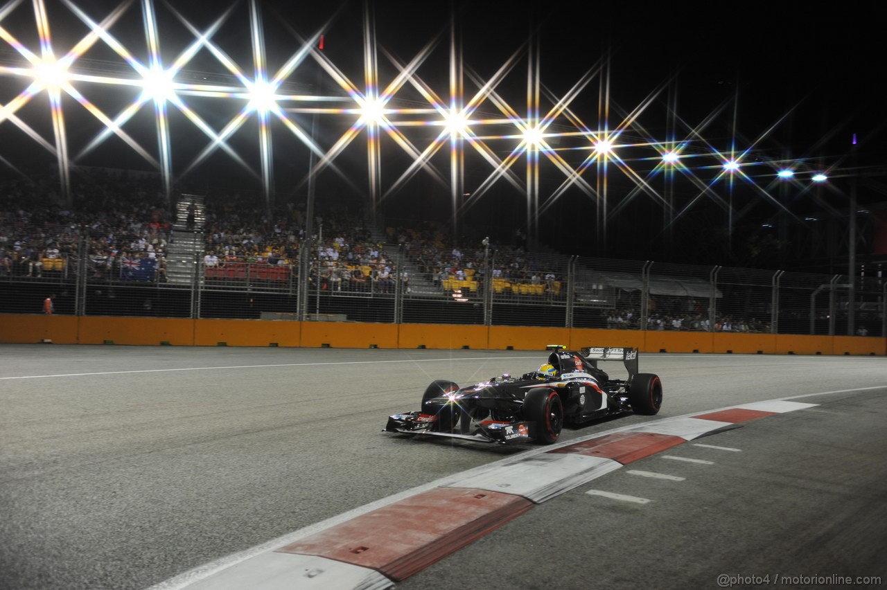 GP SINGAPORE, 21.09.2013- Qualifiche, Esteban Gutierrez (MEX), Sauber F1 Team C32