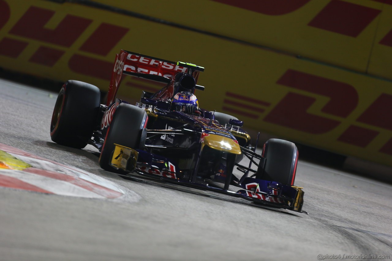 GP SINGAPORE, 21.09.2013- Qualifiche, Daniel Ricciardo (AUS) Scuderia Toro Rosso STR8