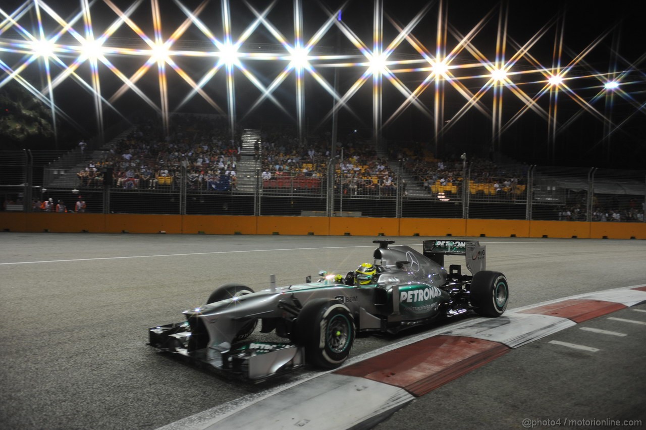 GP SINGAPORE, 21.09.2013- Qualifiche, Nico Rosberg (GER) Mercedes AMG F1 W04