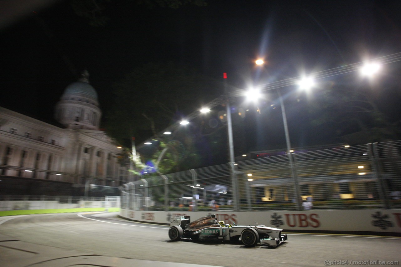 GP SINGAPORE, 21.09.2013- Qualifiche, Nico Rosberg (GER) Mercedes AMG F1 W04