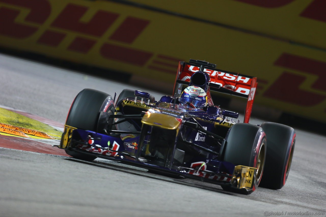 GP SINGAPORE, 21.09.2013- Qualifiche, Jean-Eric Vergne (FRA) Scuderia Toro Rosso STR8