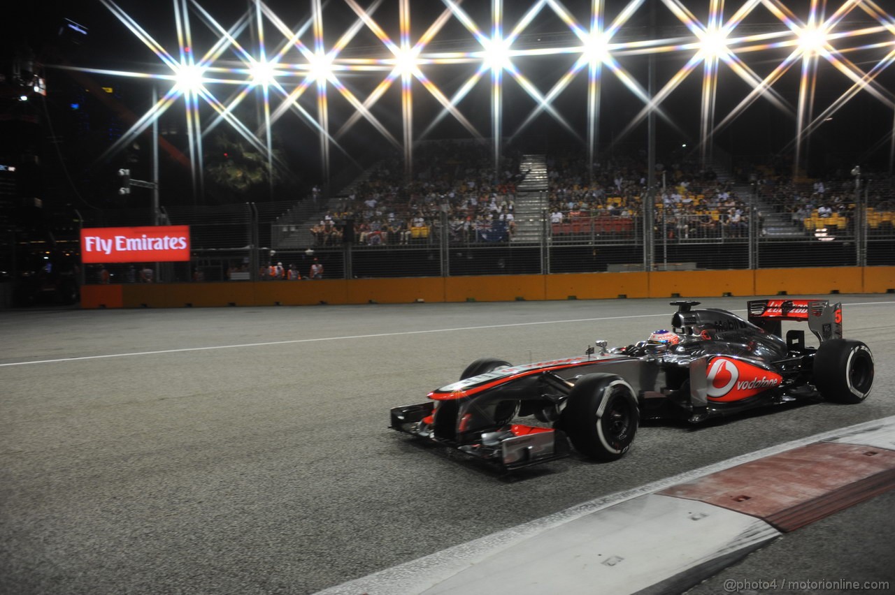 GP SINGAPORE, 21.09.2013- Qualifiche, Jenson Button (GBR) McLaren Mercedes MP4-28