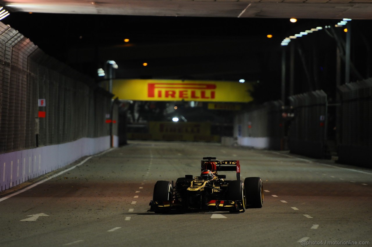 GP SINGAPORE, 20.09.2013- Prove Libere 1: Kimi Raikkonen (FIN) Lotus F1 Team E21 
