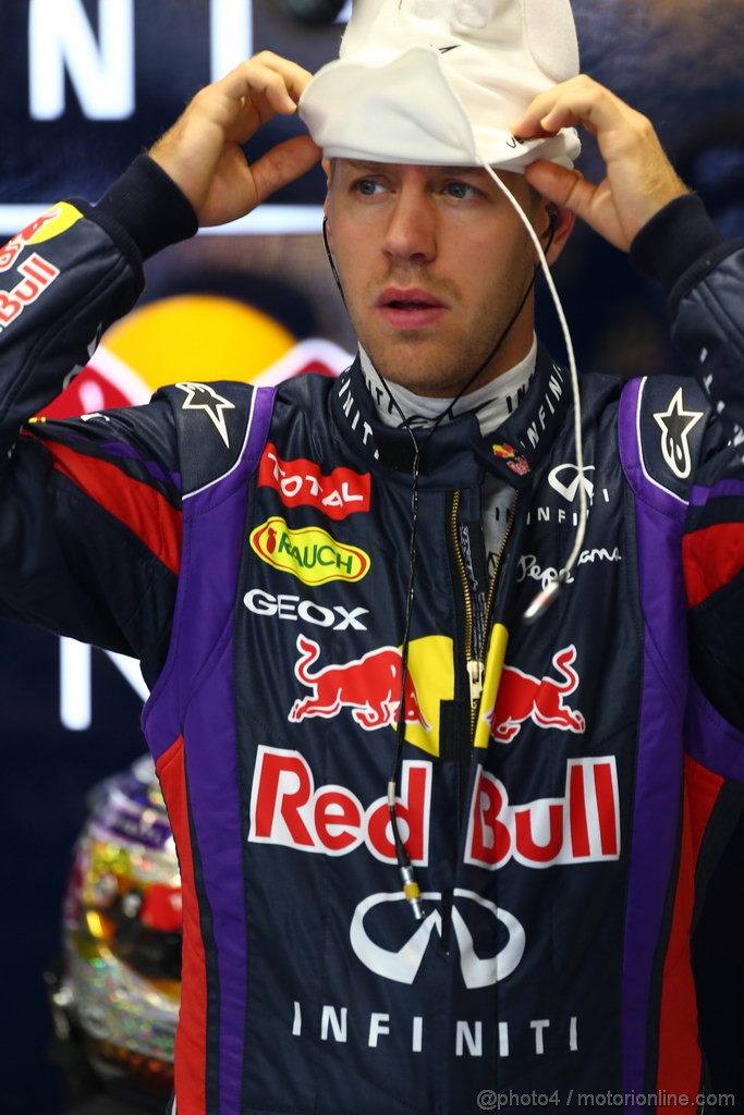 GP SINGAPORE, 20.09.2013- Prove Libere 1: Sebastian Vettel (GER) Red Bull Racing RB9 