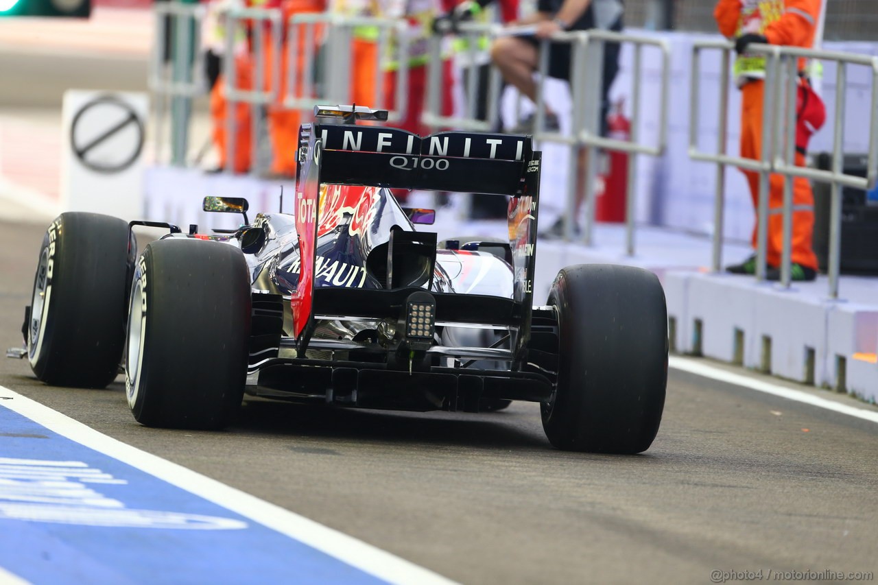 GP SINGAPORE, 20.09.2013- Prove Libere 1: Sebastian Vettel (GER) Red Bull Racing RB9 