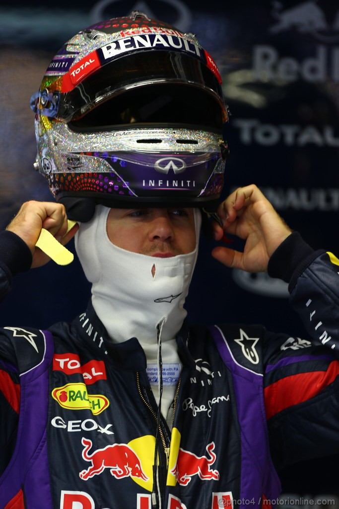 GP SINGAPORE, 20.09.2013- Prove Libere 1: Sebastian Vettel (GER) Red Bull Racing RB9 