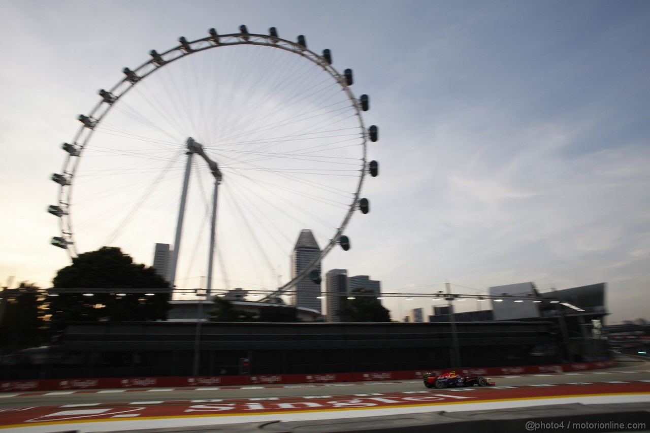 GP SINGAPORE, 20.09.2013- Prove Libere 1: Mark Webber (AUS) Red Bull Racing RB9 