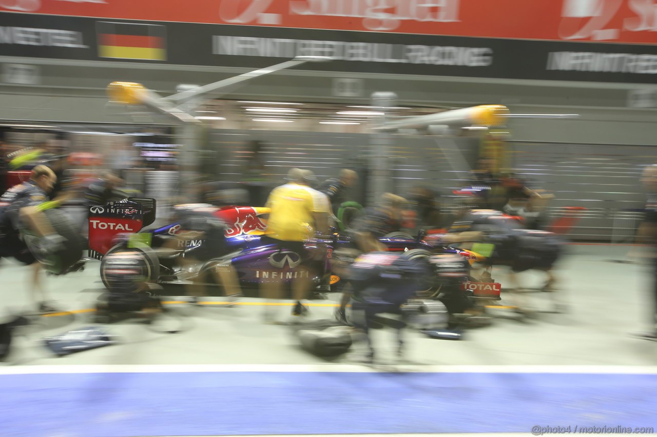 GP SINGAPORE, 20.09.2013- Prove Libere 1: Mark Webber (AUS) Red Bull Racing RB9 