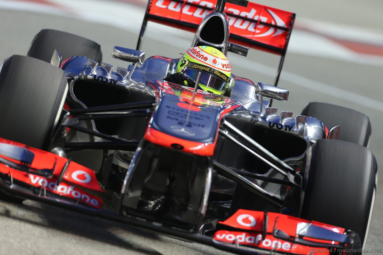GP SINGAPORE, 20.09.2013- Prove Libere 1: Sergio Perez (MEX) McLaren MP4-28 