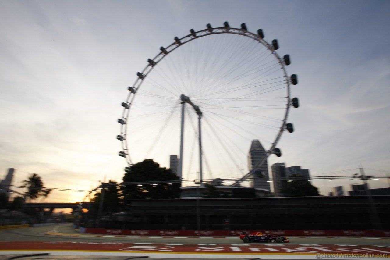 GP SINGAPORE, 20.09.2013- Prove Libere 1: Sebastian Vettel (GER) Red Bull Racing RB9 