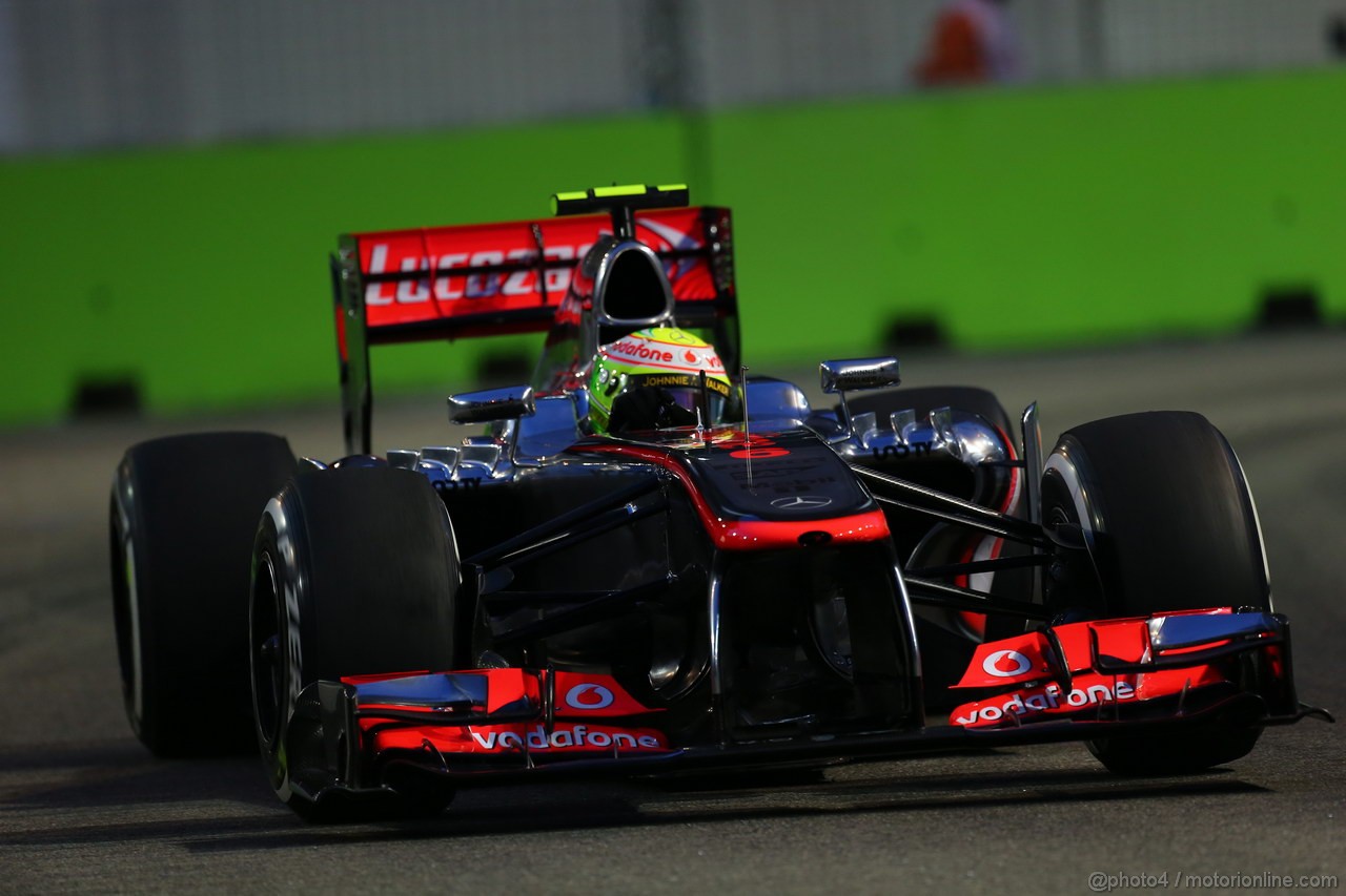 GP SINGAPORE, 20.09.2013- Prove Libere 1: Sergio Perez (MEX) McLaren MP4-28 