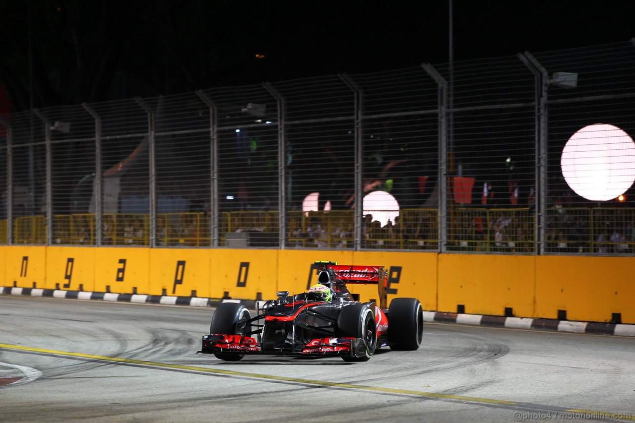 GP SINGAPORE, 20.09.2013-  Prove Libere 1, Sergio Perez (MEX) McLaren MP4-28
