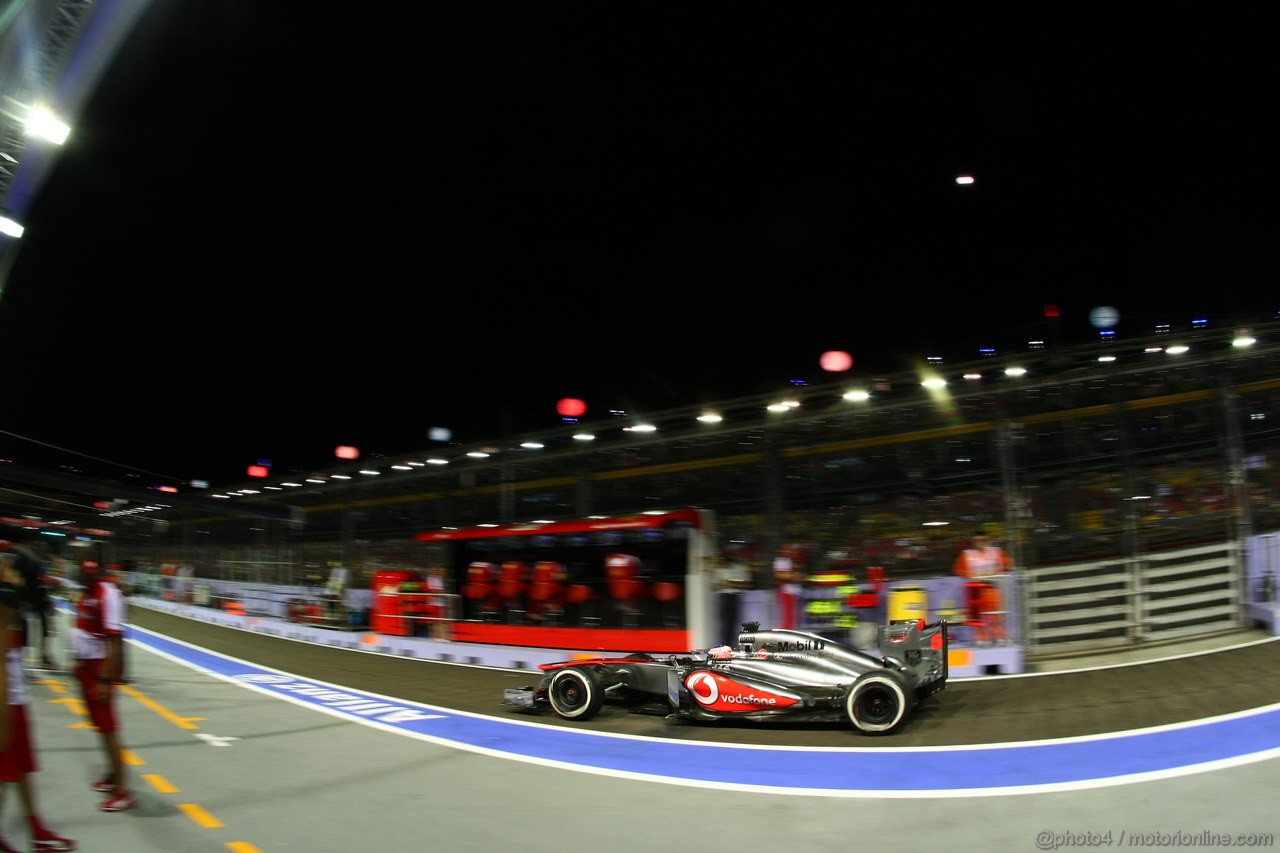 GP SINGAPORE, 20.09.2013-  Prove Libere 2, Jenson Button (GBR) McLaren Mercedes MP4-28