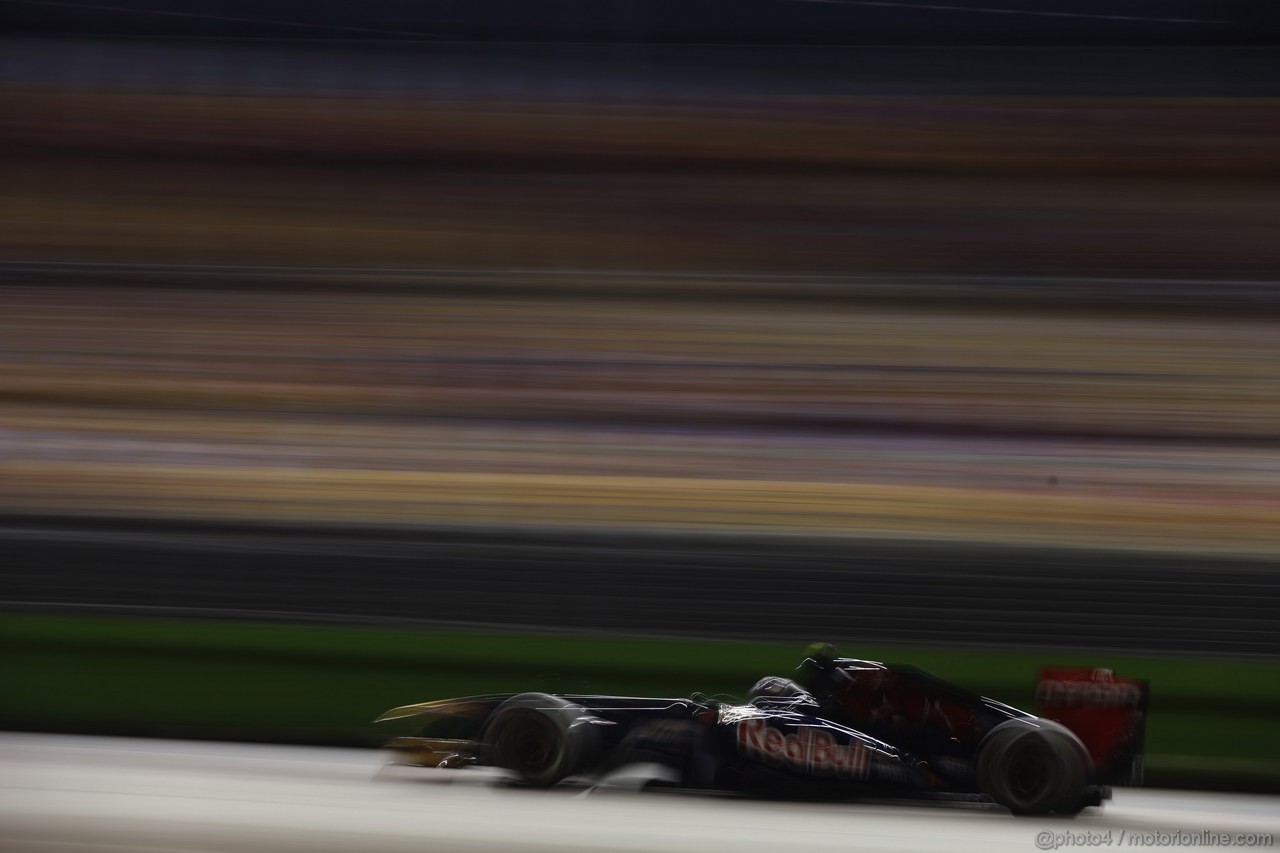 GP SINGAPORE, 20.09.2013-  Prove Libere 2, Daniel Ricciardo (AUS) Scuderia Toro Rosso STR8