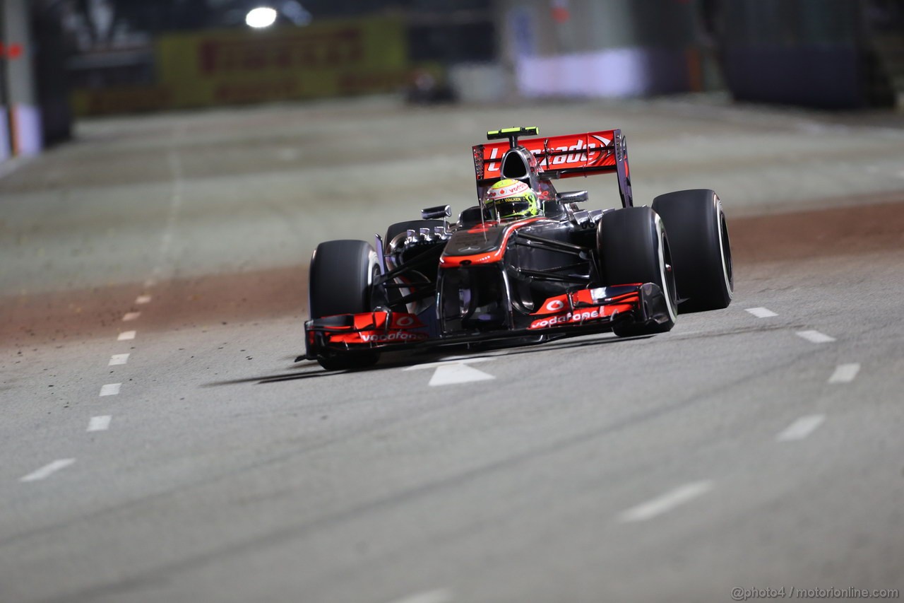 GP SINGAPORE, 20.09.2013-  Prove Libere 2, Sergio Perez (MEX) McLaren MP4-28