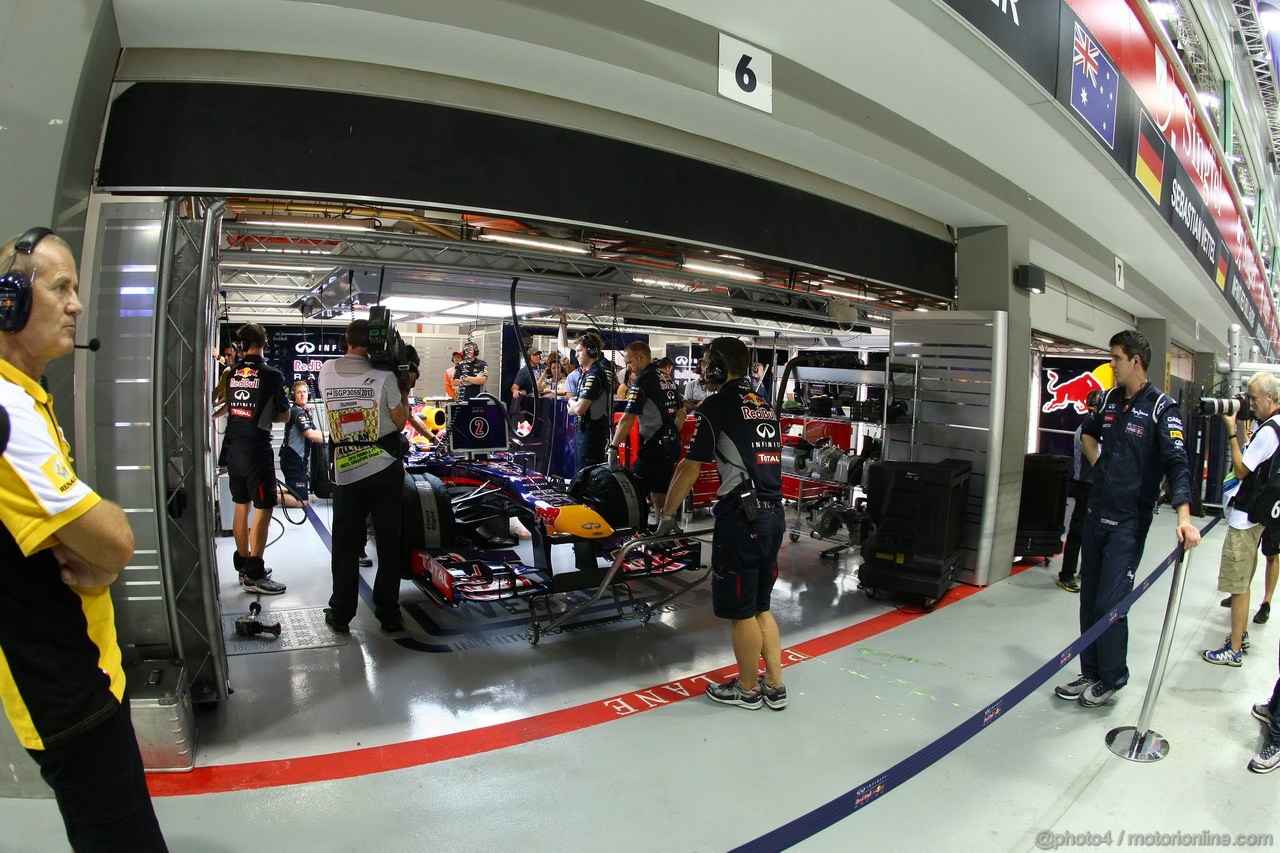 GP SINGAPORE, 20.09.2013-  Prove Libere 2, Mark Webber (AUS) Red Bull Racing RB9