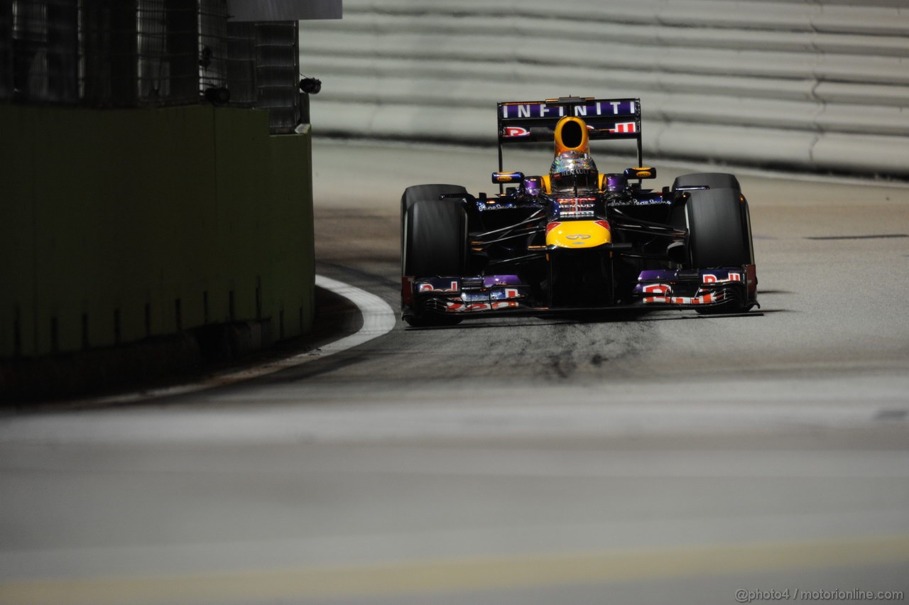 GP SINGAPORE, 20.09.2013- Prove Libere 2: Sebastian Vettel (GER) Red Bull Racing RB9 