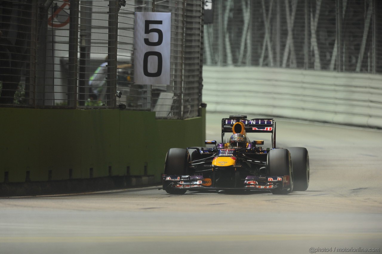GP SINGAPORE, 20.09.2013- Prove Libere 2: Sebastian Vettel (GER) Red Bull Racing RB9 