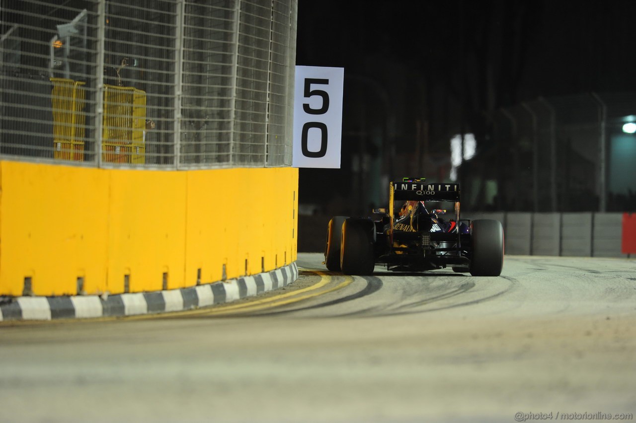 GP SINGAPORE, 20.09.2013- Prove Libere 2: Mark Webber (AUS) Red Bull Racing RB9 