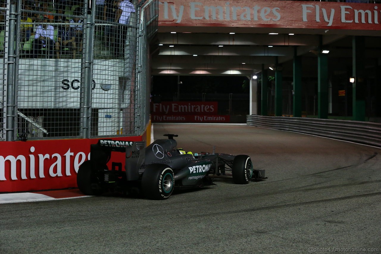 GP SINGAPORE, 20.09.2013- Prove Libere 2: Nico Rosberg (GER) Mercedes AMG F1 W04 