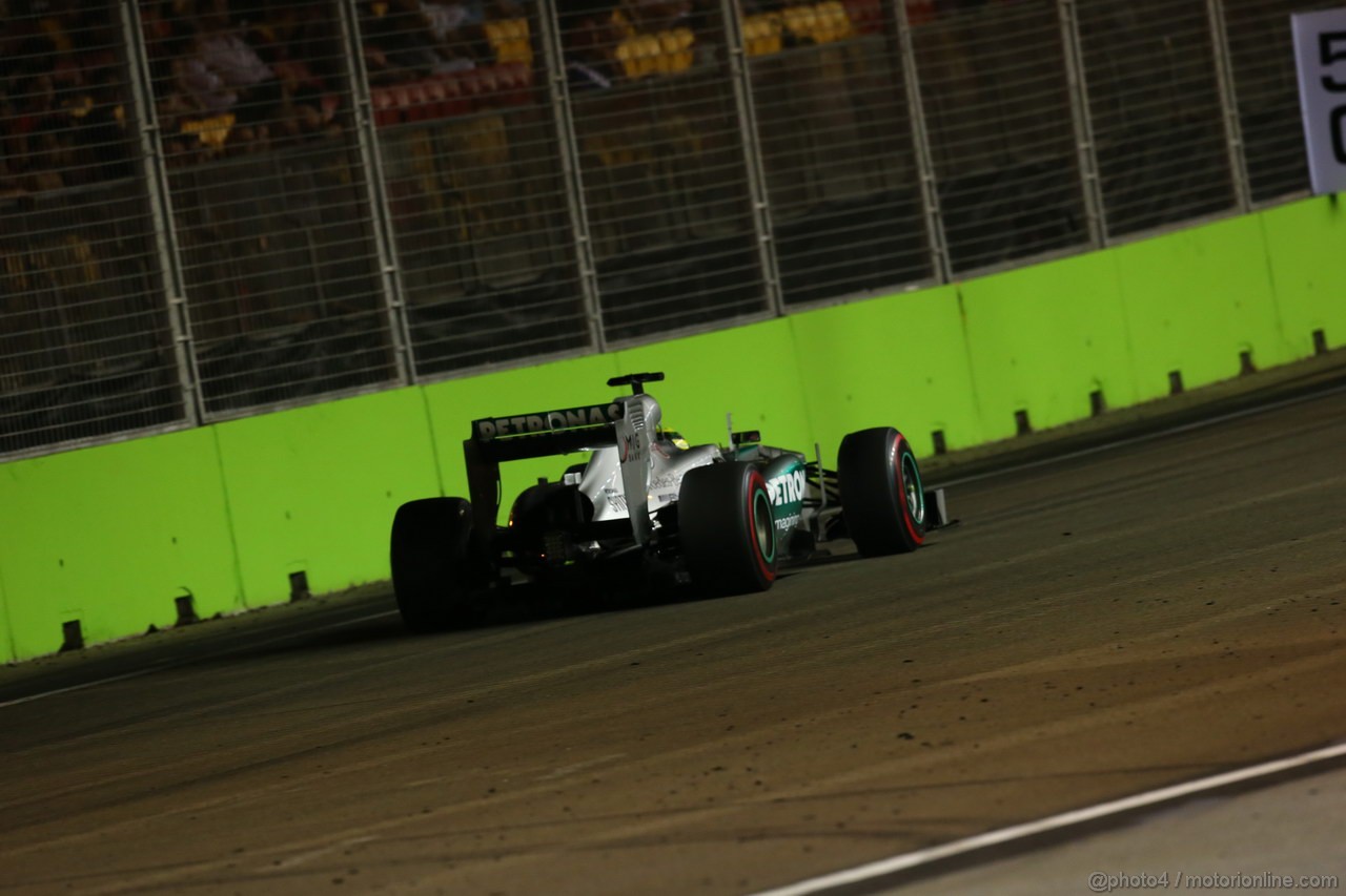 GP SINGAPORE, 20.09.2013- Prove Libere 2: Nico Rosberg (GER) Mercedes AMG F1 W04 