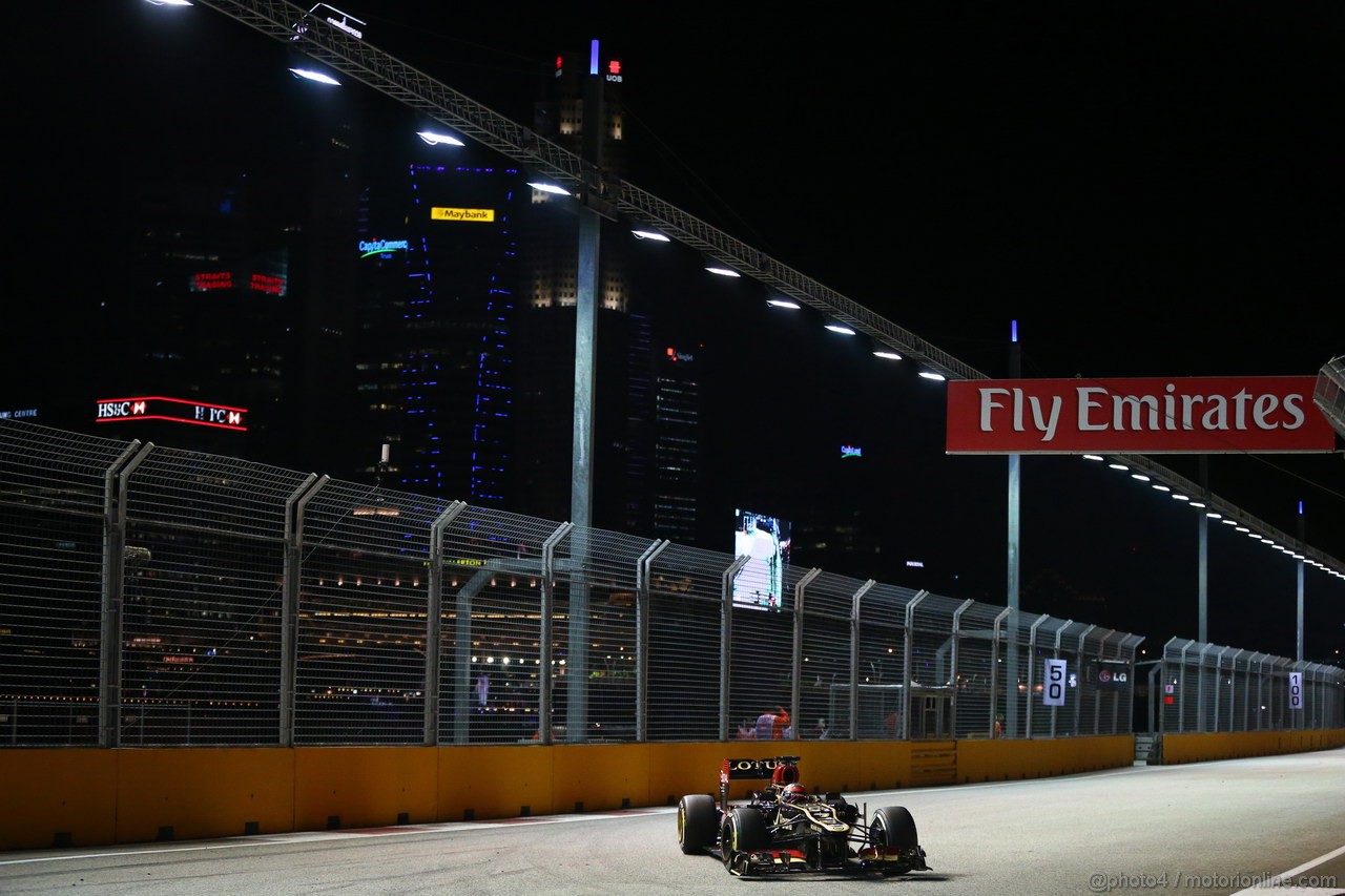 GP SINGAPORE, 20.09.2013- Prove Libere 2: Kimi Raikkonen (FIN) Lotus F1 Team E21 